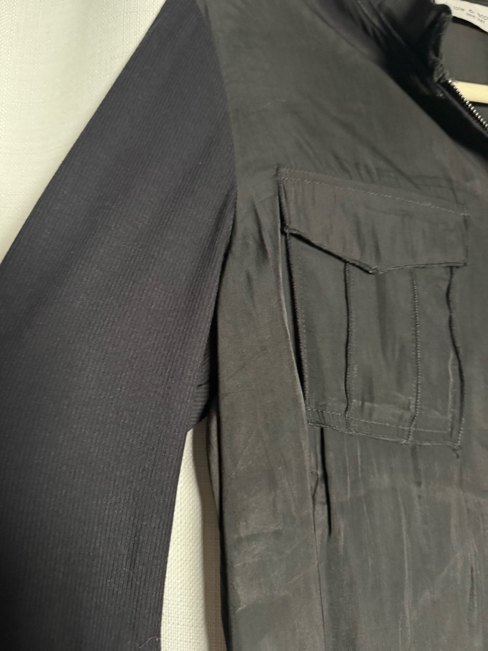 Lola & Sophie Black Satin Lightweight Utility Zip Up Jacket Size Large - Picture 5 of 7